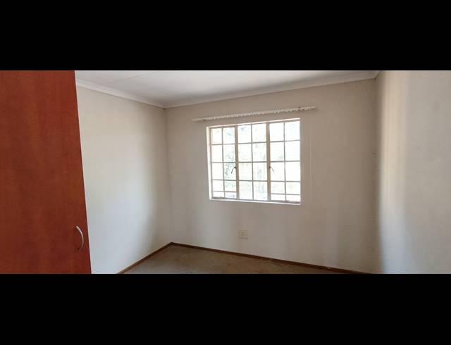 2 BEDROOM APARTMENT TO LET IN REYNO RIDGE